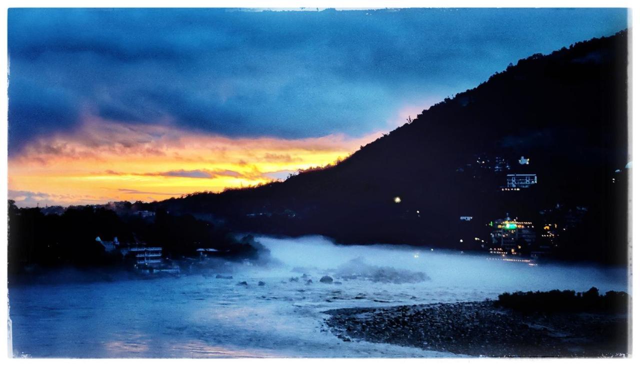 Shri Ganga View Guest House ริชิเคช ภายนอก รูปภาพ